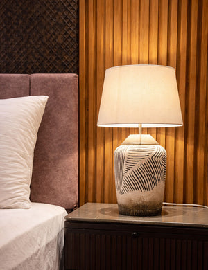 Heritage Pottery Table Lamp